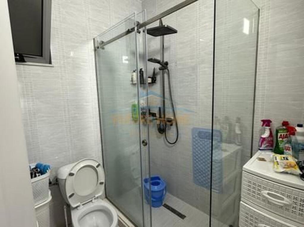 Shitet, Apartament 2+1+2, Unaza e Re, Tiranë