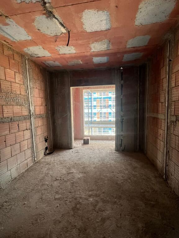 SHITET APARTAMENT 2+1 ALI DEMI MATERNITETI I RI