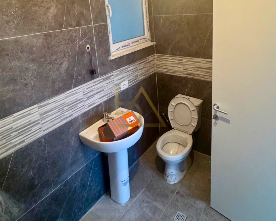 APARTMENT FOR RENT IN VORË