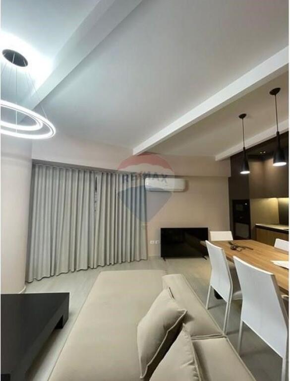 ME QIRA DUPLEX 3+1+2 | FRESKU, TIRANË