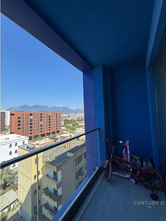 In vendita – Appartamento 2+1+2 investito con dettagli in “Future Home Residence”, Nuovo Anello 250.000 €