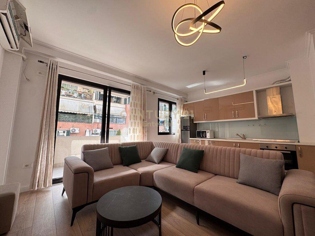 Appartamento 2+1 in affitto all'ingresso della residenza 'Kodres se Diellit' 800 €