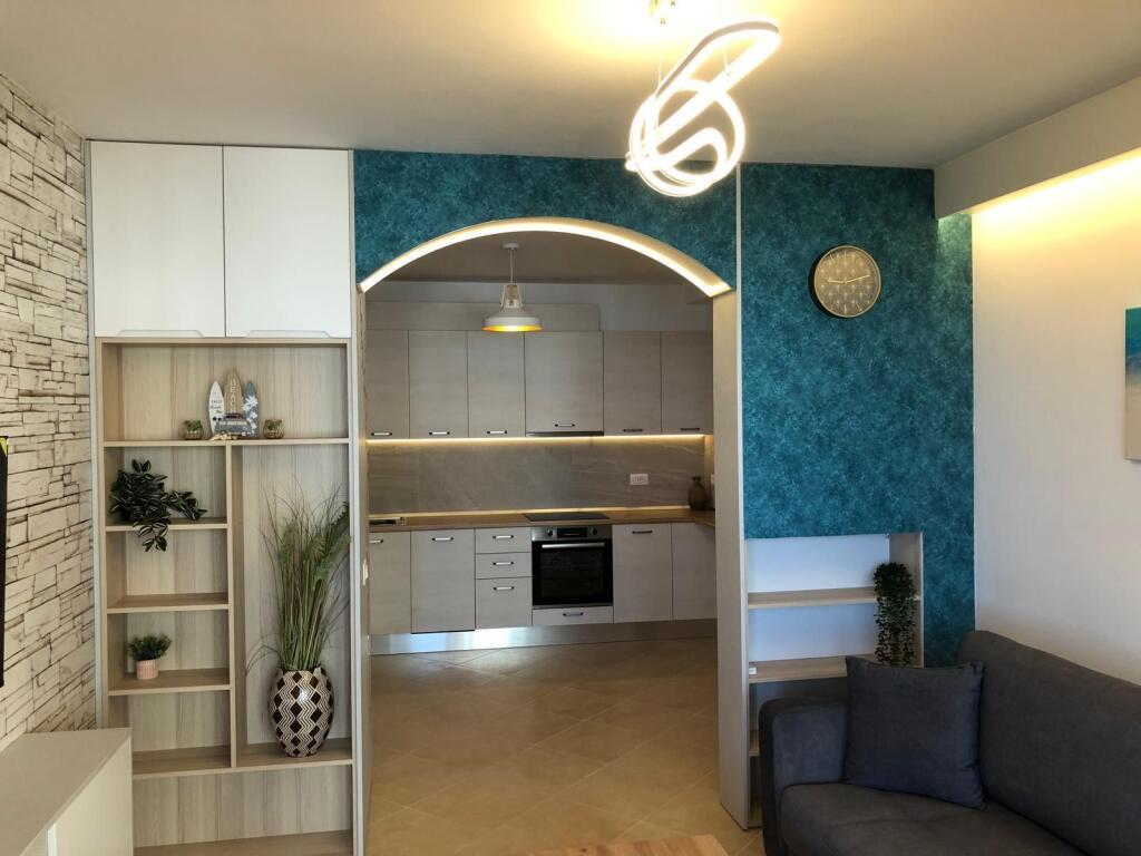 Apartament për shitje me pamje deti