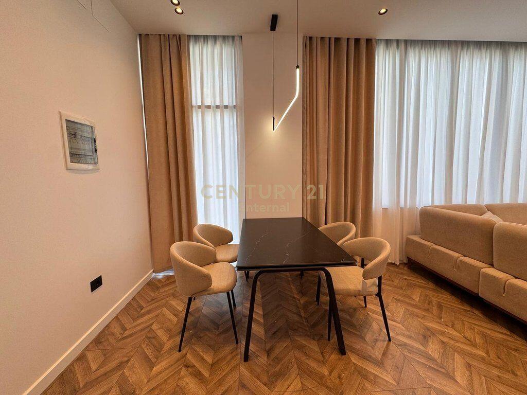 Appartamento 1+1 in affitto all'ingresso della residenza 'Kodra e Diellit' 750 € /Mese