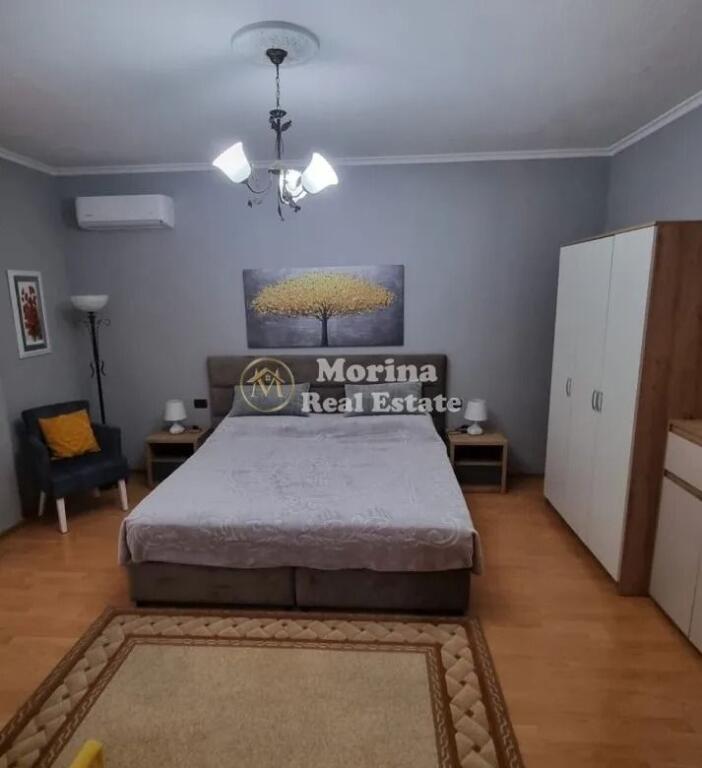 Rent, Apartment 1+1, on Petronin Luarasi Street 600 euros