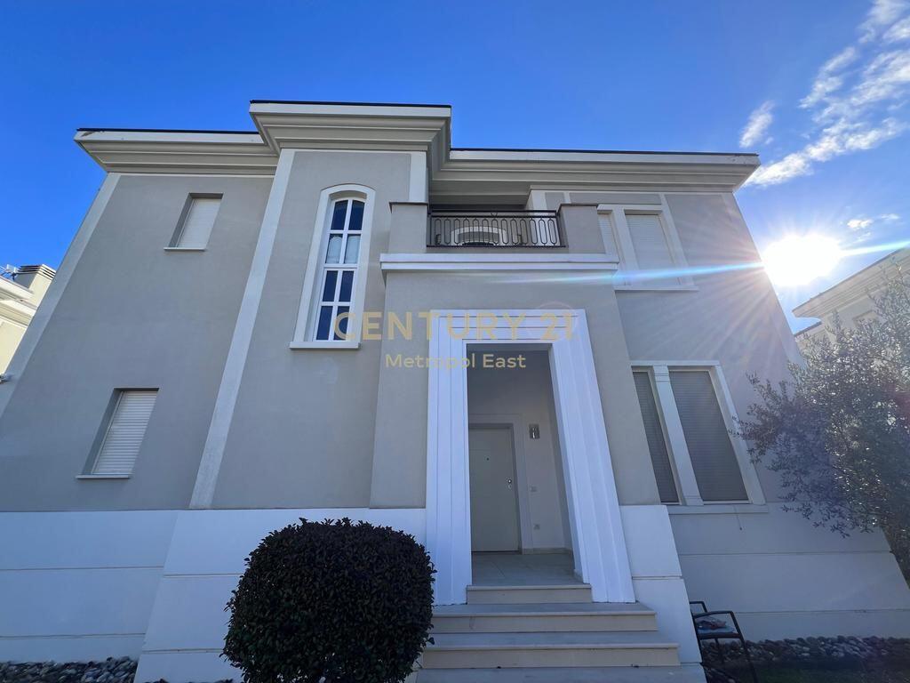 VILLE IN AFFITTO A "ROLLING HILLS 1" 4.300 € /Mese