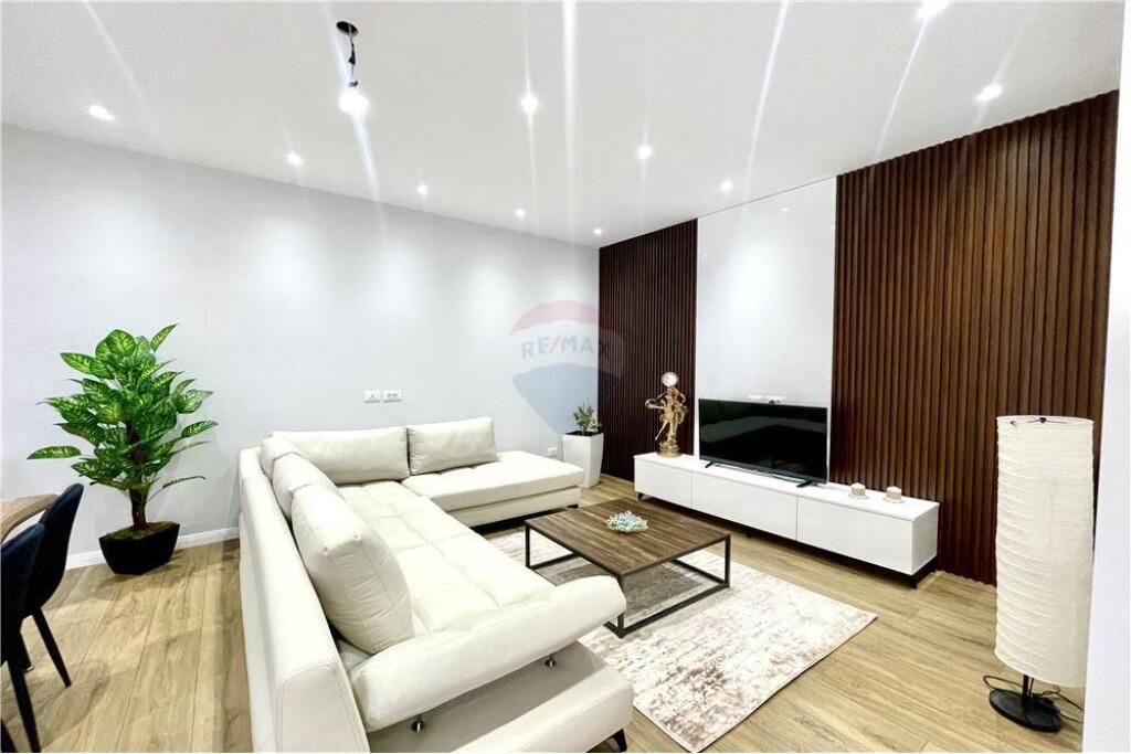 Appartamento - In Affitto - Via Durazzo