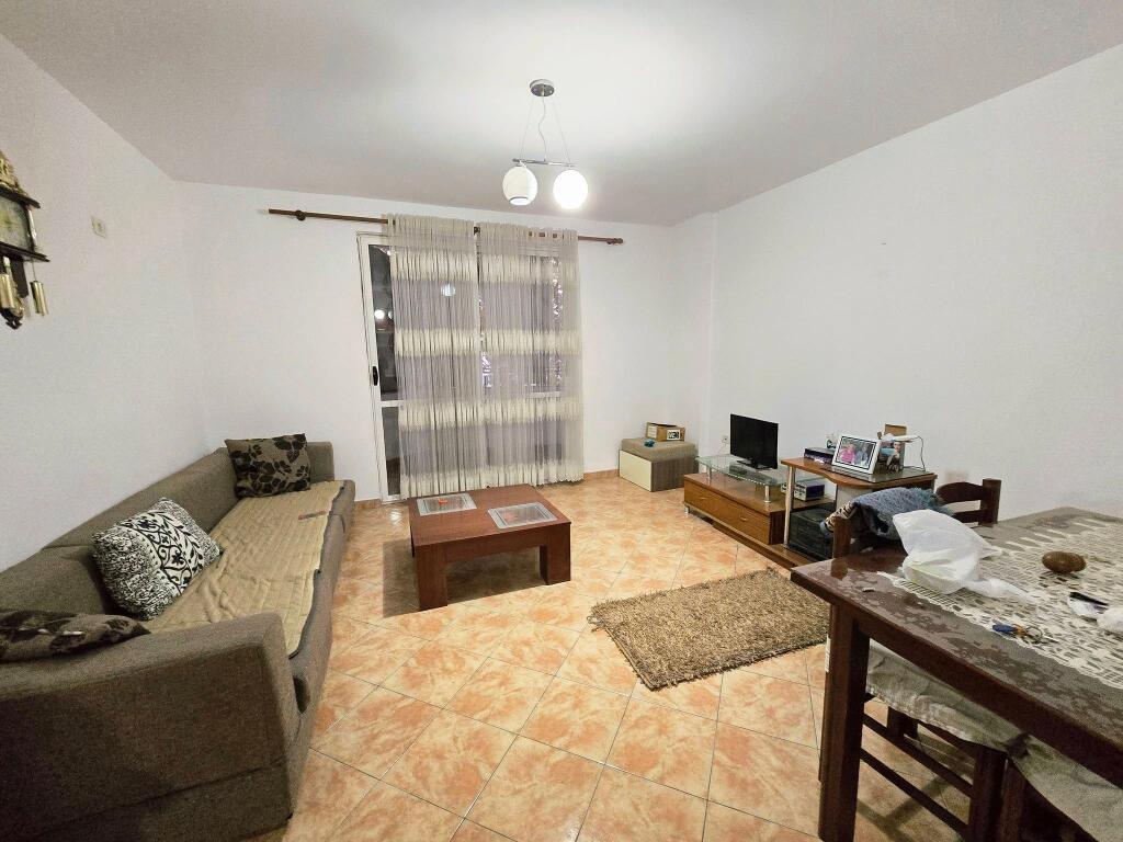 SHITET : Apartament 2+1+ 2/ZONA: DON BOSKO_ PRANE ALB MARKET