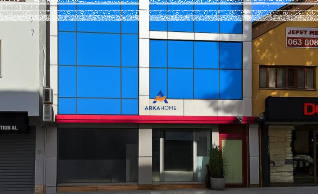 JEPET AMBIENT BIZNESI ME QERA 290 M2 "MYSLYM SHYRI,DREJTORIA POLICISE" 42000 EURO