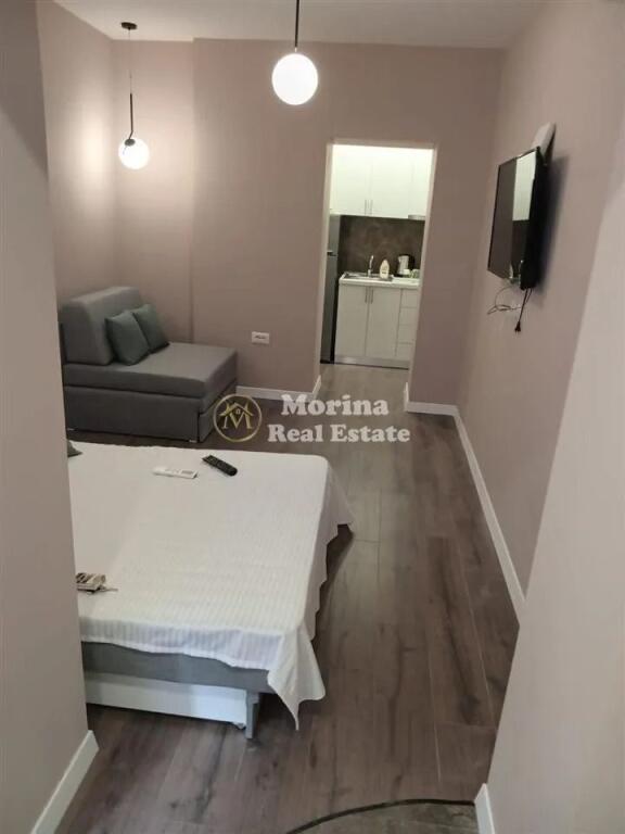 Studio apartment, on Fortuzi Street, in the area of the Ministry of Justice, 400 Euro/Month