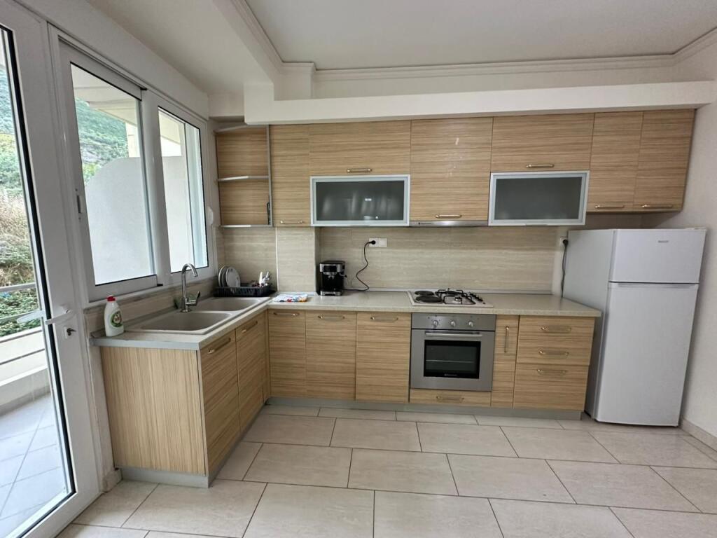 Apartament me qera vlore, Uji i ftohte