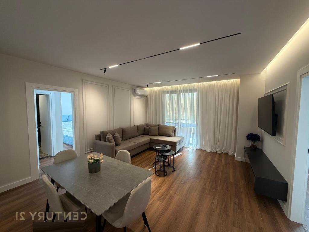 Jepet me qira apartament 2+1+2