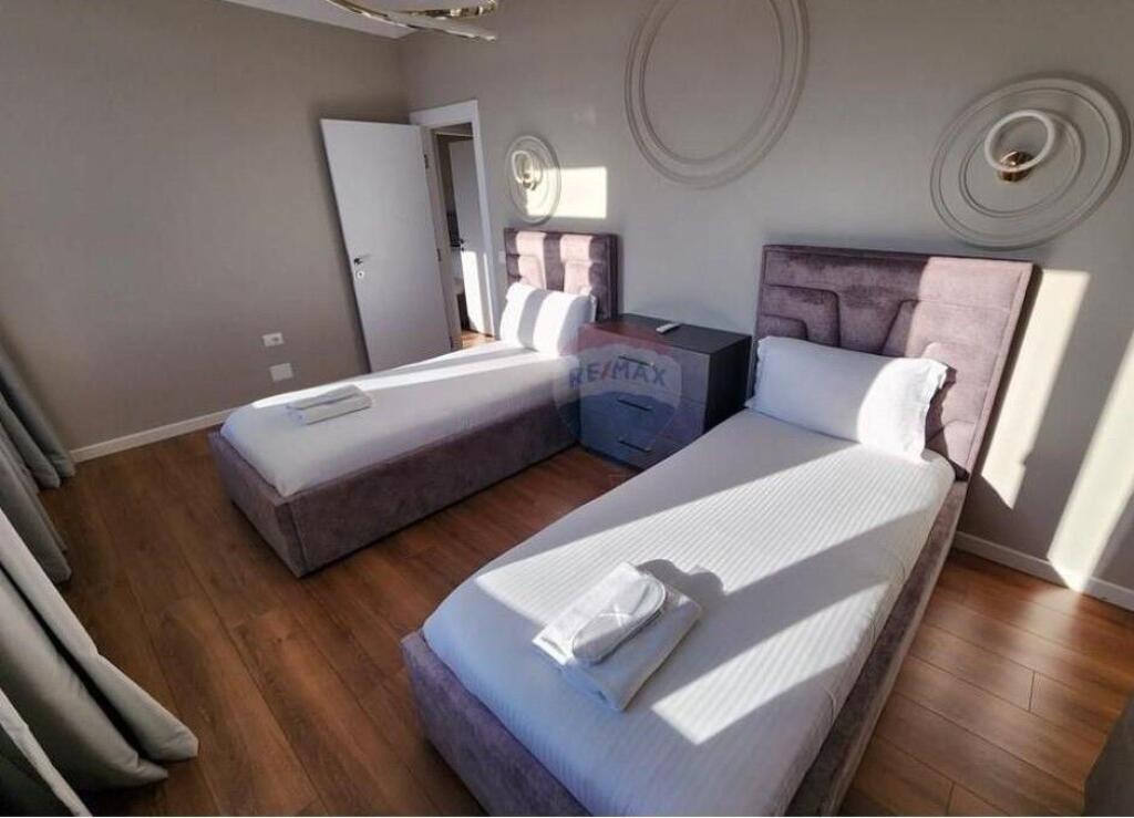 Apartment - For Sale - Block 1 May, Tirana (ID: 530491011-152)