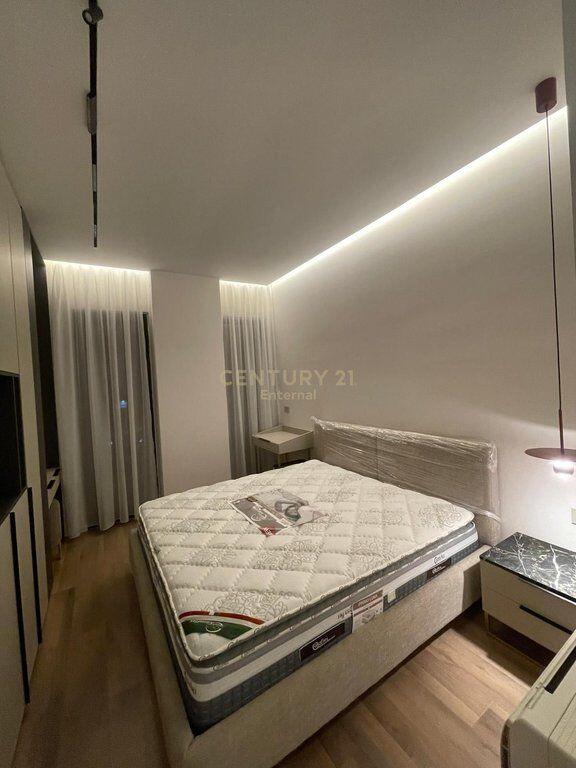 Square 21 , Apartament luksoz me qira