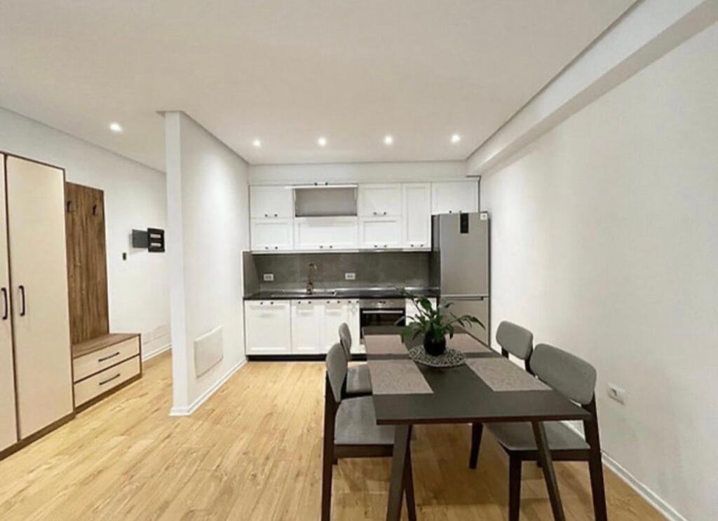 Luxury 2+1 apartment for rent on Dibres Street.