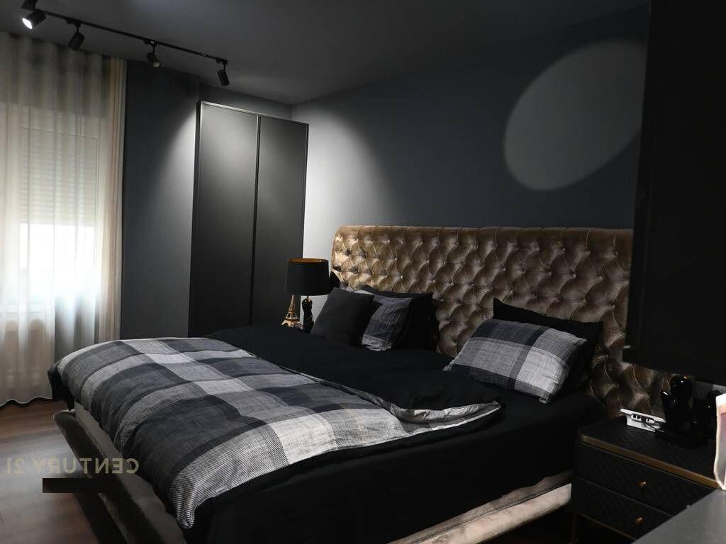 Apartament për shitje pranë Pazari të Ri, Tiranë