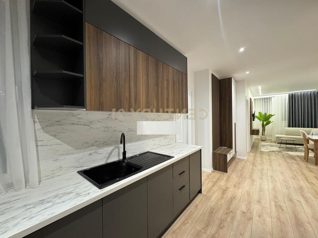 Vendesi in vendita 1+1 Appartamento  Via Fortuzi