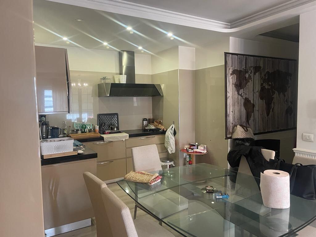 Vendesi 2+1 Palalti con freccette in vendita