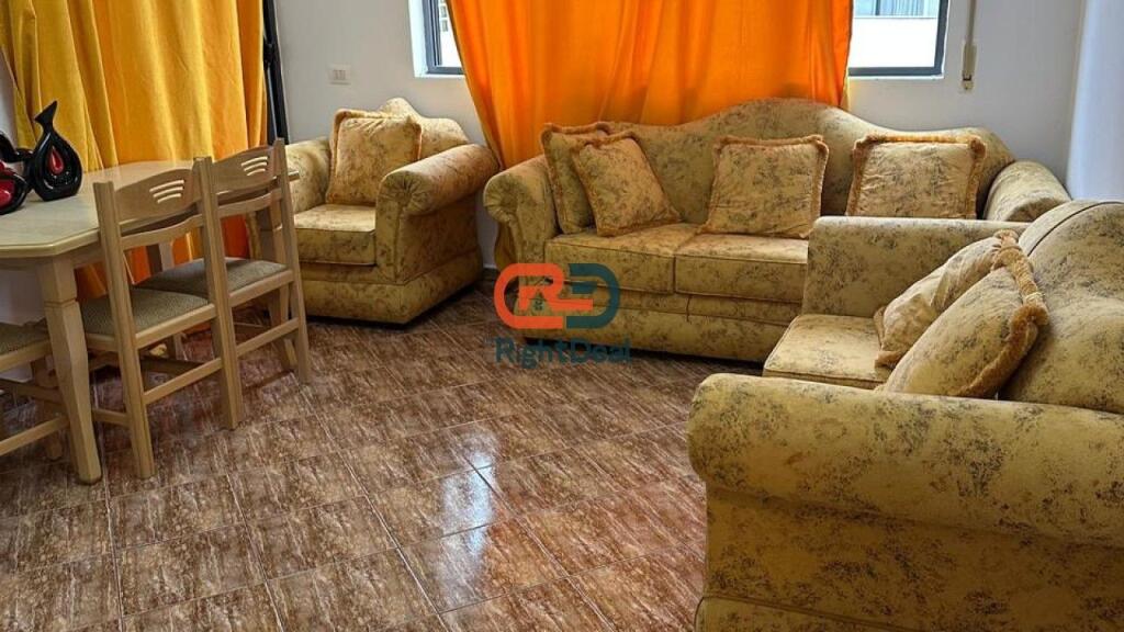 Ne Fresk, Jepet Me Qira Apartament 1+1, Me Lokacion Perfekt !!!