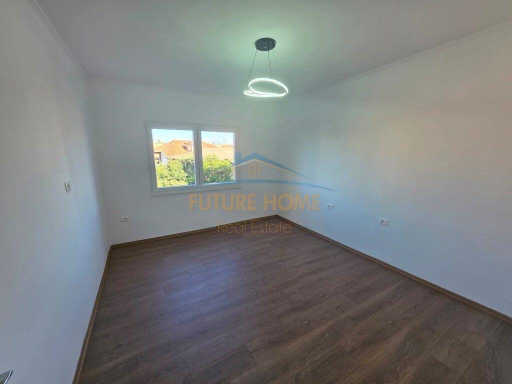 Apartment for sale in Tirana 2+1+Balcony Xhamllik