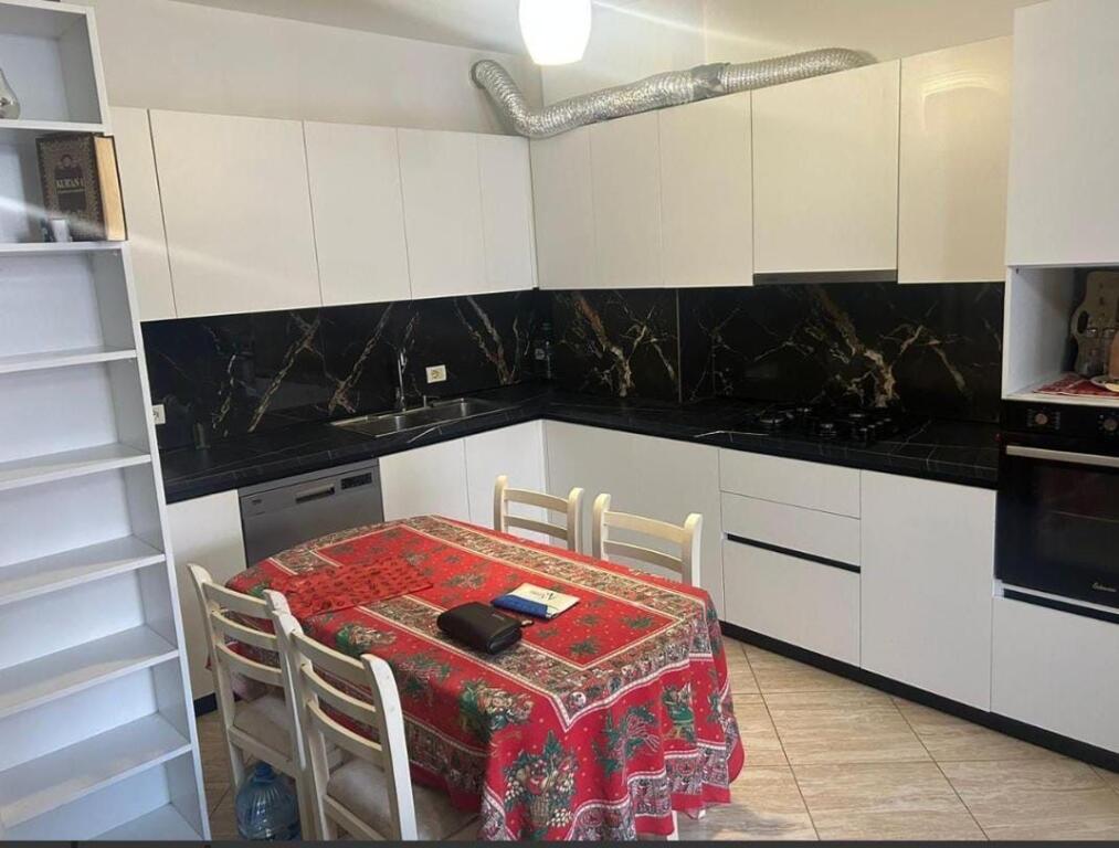 Qera, Apartament 2+1, Astir, 550 euro/muaj