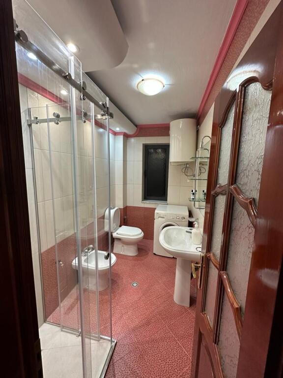 🏢Ex Stazione Ferroviaria, vicino al Bar Trinity, affittasi appartamento 2+1 arredato, 550 Euro