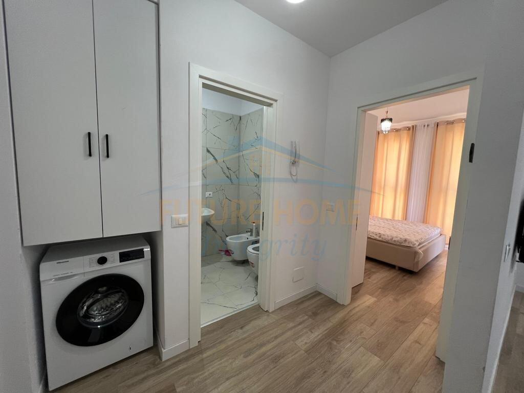 Affitto, Appartamento 1+1+Posto Auto, Complesso Univers City, Tirana