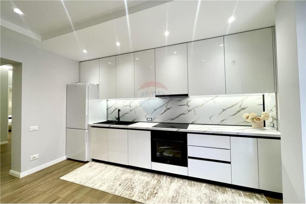 Appartamento - In Affitto - Via Durazzo