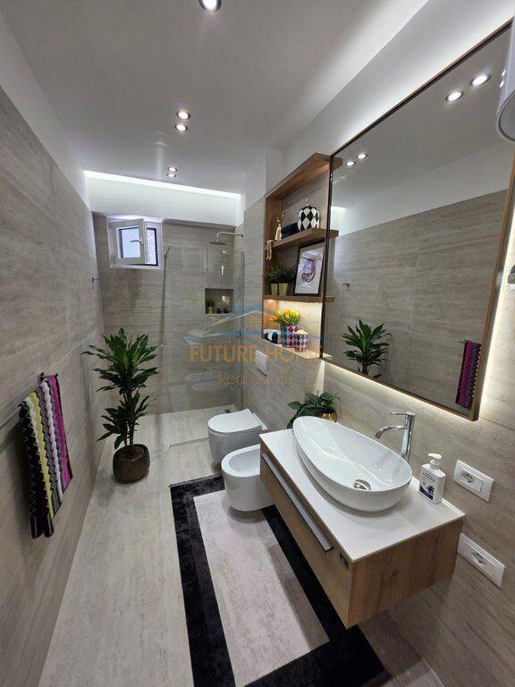 Vendita, Appartamento 2+1, 21 Dhjetori, Tirana.