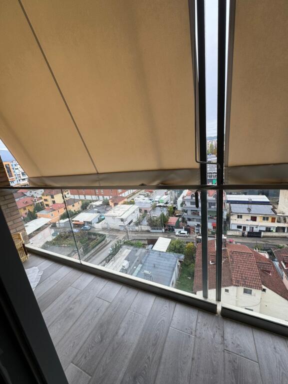 Appartamento 2+1, Don Bosko!