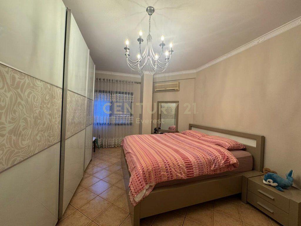 SERVICE COMPLEX, WE SELL APARTMENT 2+1+2!!