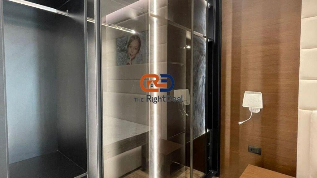 Tek Square 21, Jepet Me Qira Apartament 1+1, Me Mobilim Luksoz !!