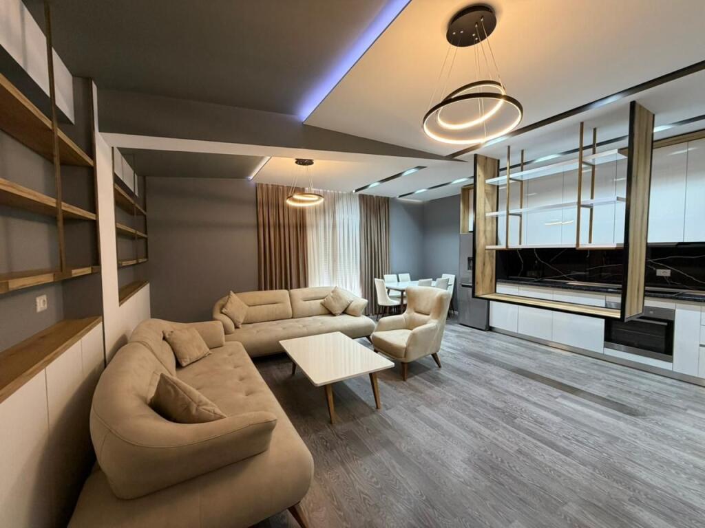 Apartament 3+1 per qira tek Kdra e Diellit.