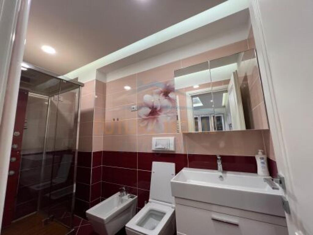 For sale, Apartment 2+1+2, New Bazaar, Tirana.