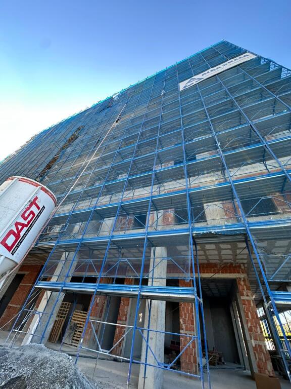 SHITET APARTAMENT 2+1 ALI DEMI MATERNITETI I RI