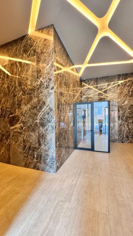 📣 AFFITTO Appartamento 2+1+2 (Per Ufficio) 📍 Ex Campo di Aviazione ✨  💶 Prezzo 75.000 Lek Lordo