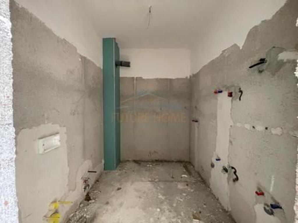 For sale, Apartment 2+1+2+Parking Space, New Boulevard, Tirana