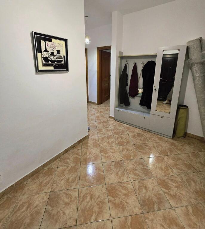 SHITET : Apartament 2+1+ 2/ZONA: DON BOSKO_ PRANE ALB MARKET