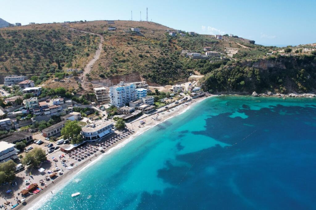 Apartament me pamje deti per shitje ne Himare 
