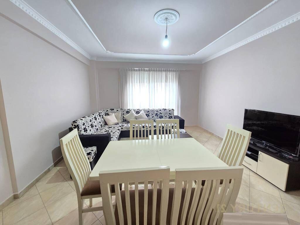 Japim me qira apartament 2+1+2 me garazh, në rrugën Jordan Misja, Tiranë.