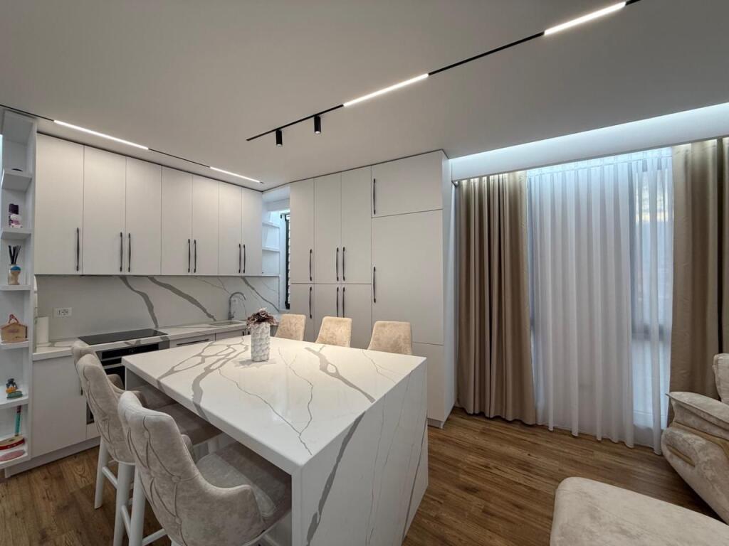 Modern apartment for rent 2+1+2 in the New Boulevard area