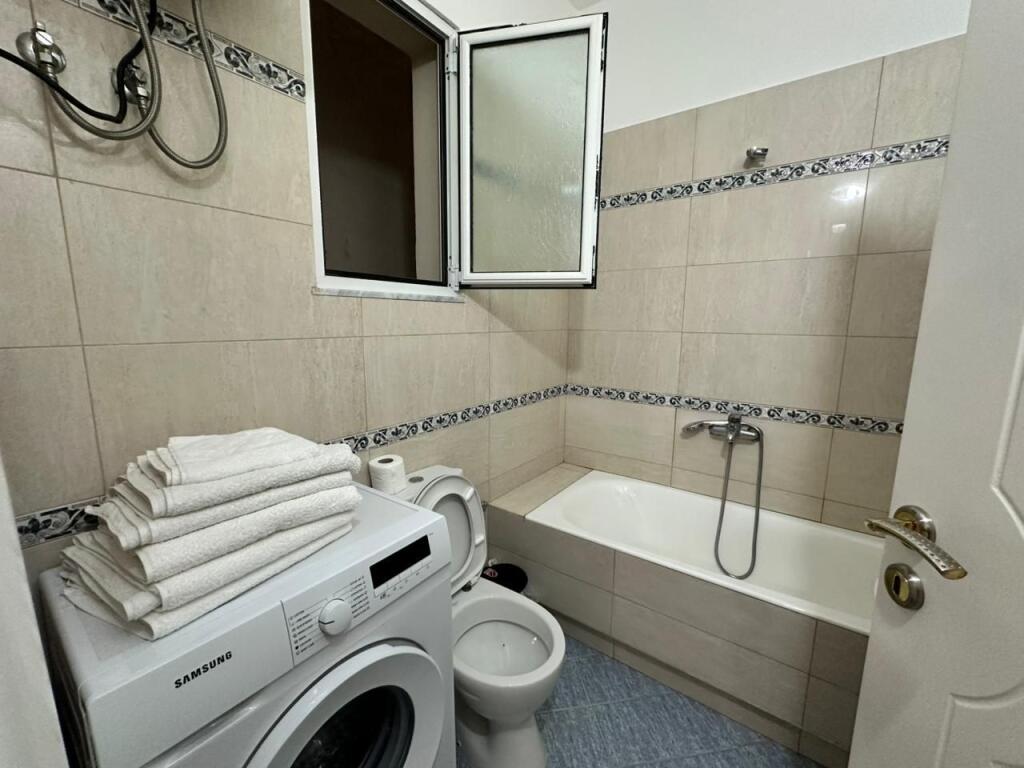Apartament me qera vlore, Uji i ftohte