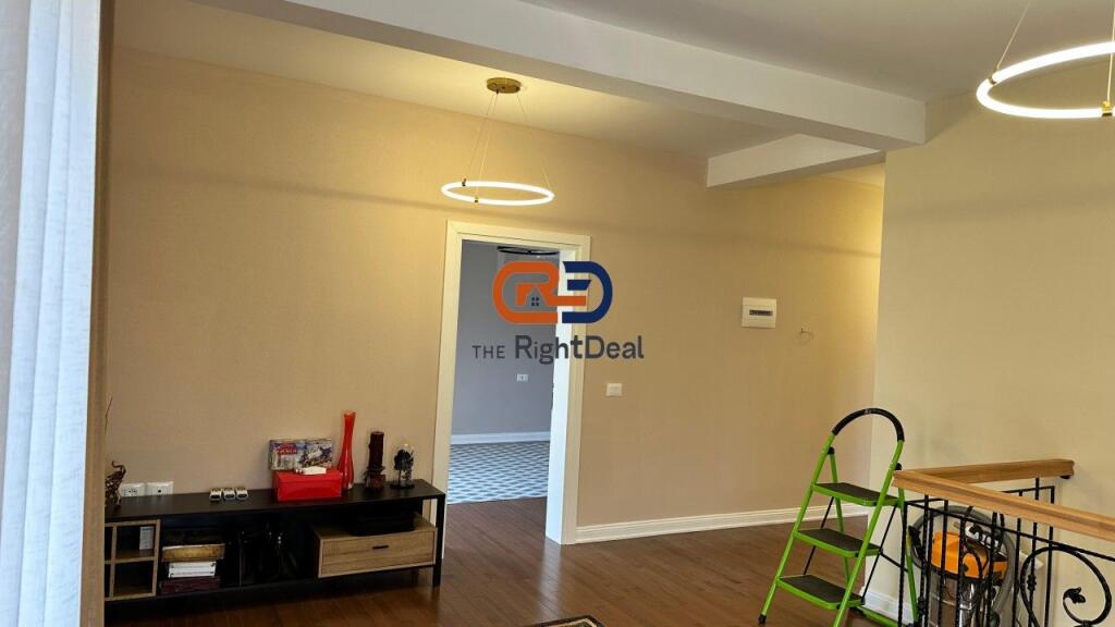 Shitet Super Vile 3 Kateshe Individuale Ne Mullet!!!