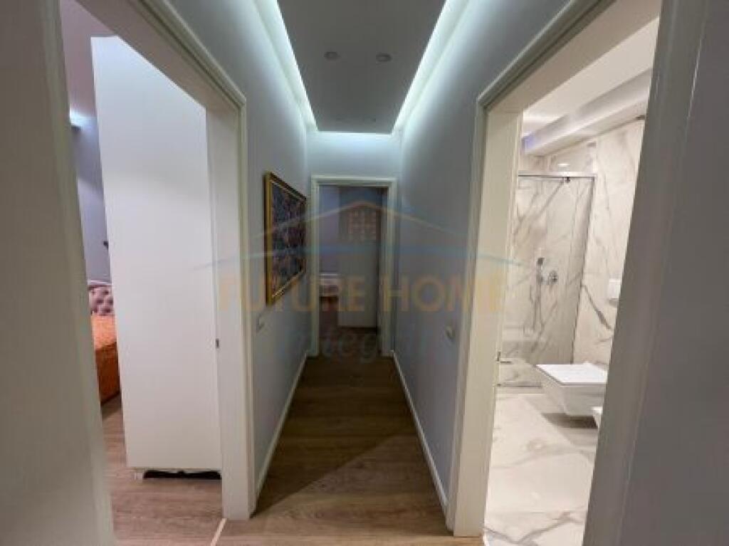 For sale, Apartment 2+1+2, New Bazaar, Tirana.