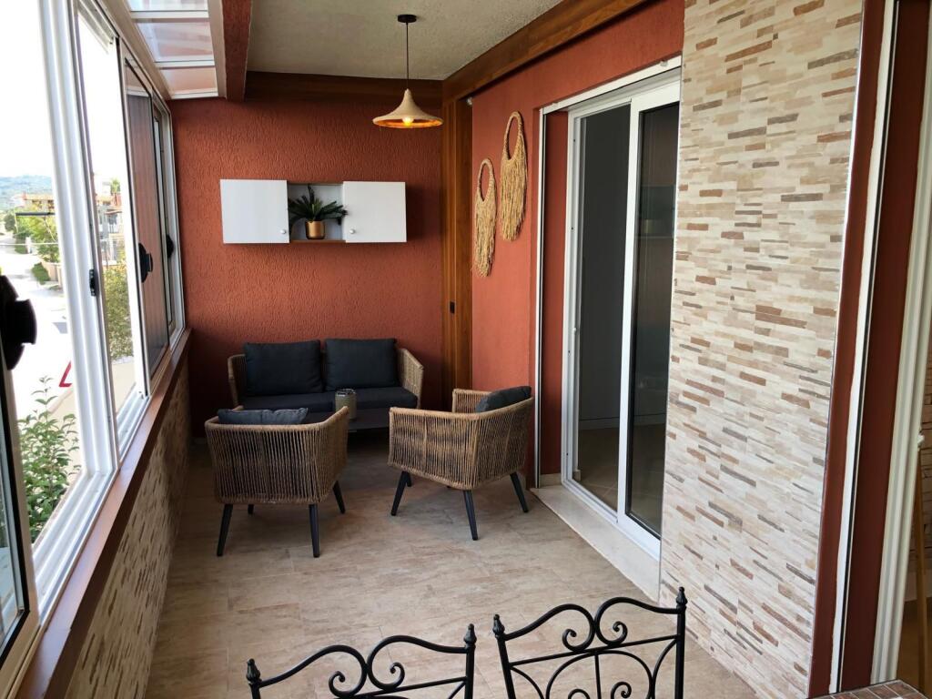 Apartament për shitje me pamje deti