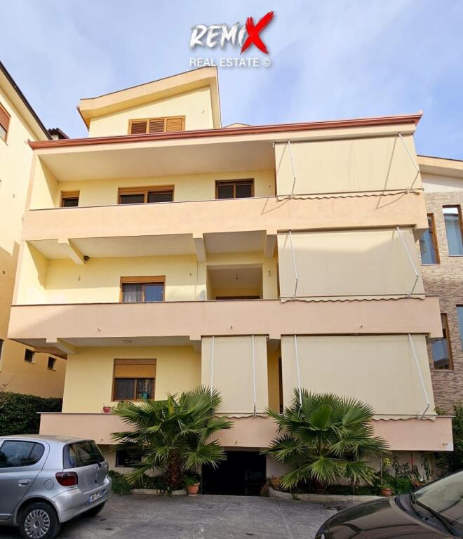 4-FLOOR HOUSE FOR BUSINESS IN PLEPA, DURRES