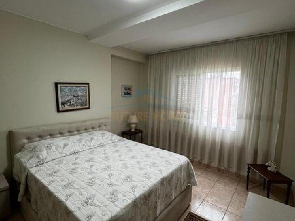 Rent, Apartment 2+1, Wilson Square, Tirana