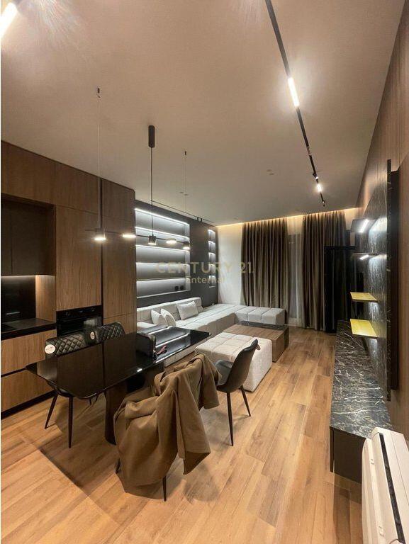 Apartment 1+1 For Rent in Square 21, 900€