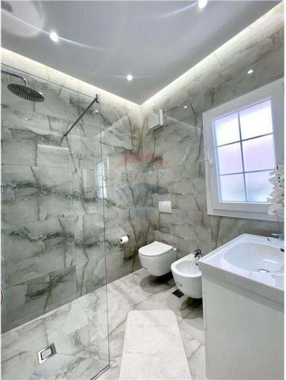 Appartamento - In Affitto - Via Durazzo