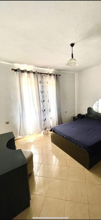 Shtepi private me qera 1+1 prane Fiori di Boskos